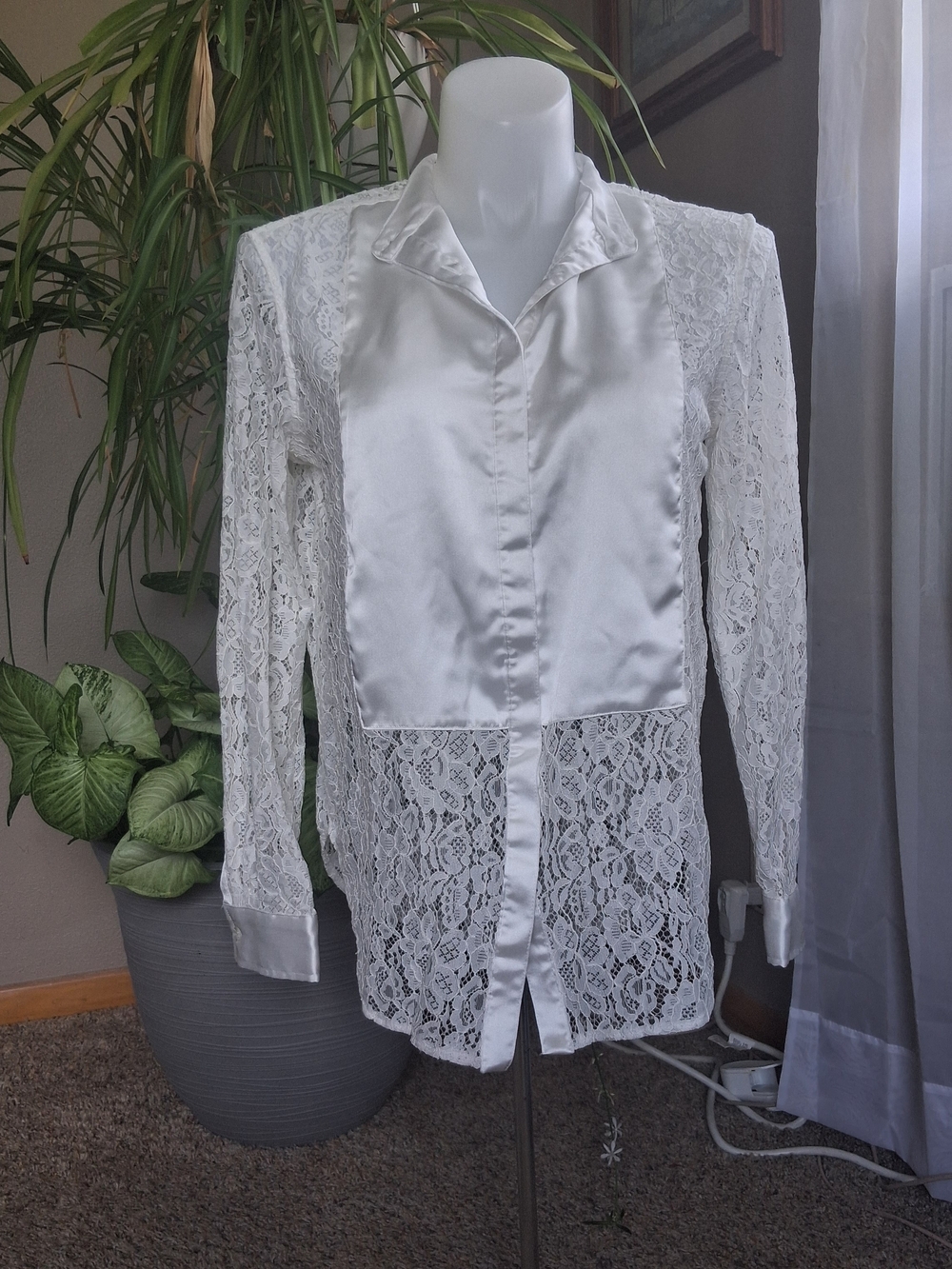 Wildfang The Empower Lace Long Sleeve Tuxedo Button Up Shirt Large